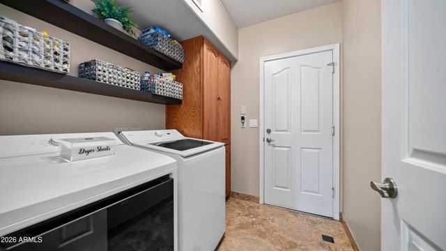 42 E MARIA Lane, Tempe, AZ 85284