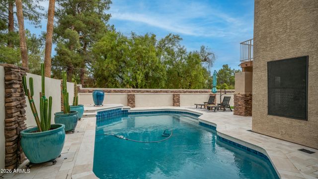 42 E MARIA Lane, Tempe, AZ 85284