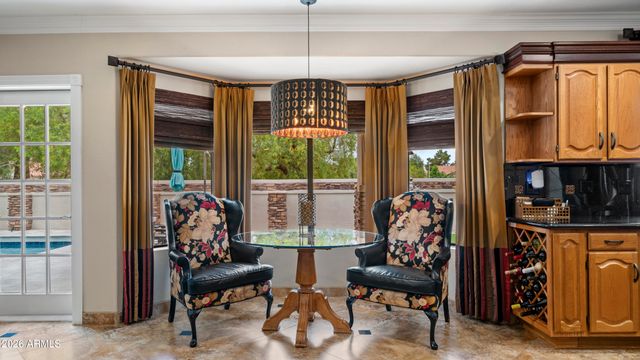 42 E MARIA Lane, Tempe, AZ 85284