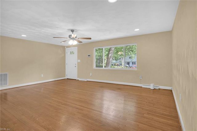 1354 Elk AVE, Norfolk, VA 23518