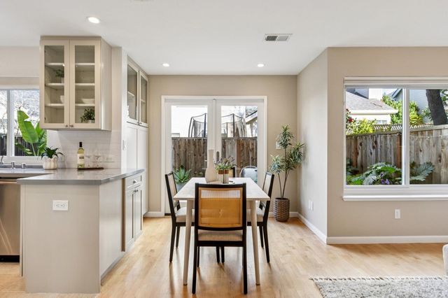 423 423 McDonnel Road, Alameda, CA 94502