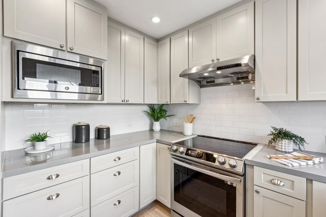 423 423 McDonnel Road, Alameda, CA 94502