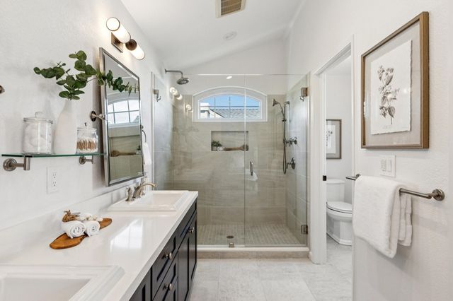 423 423 McDonnel Road, Alameda, CA 94502