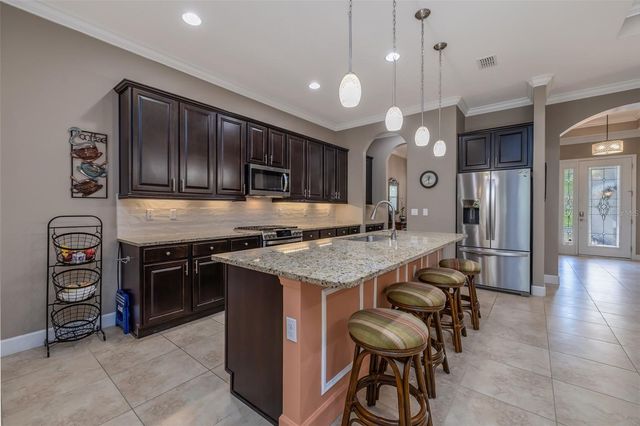 1130 GARDENSHIRE LANE, Deland, FL 32724