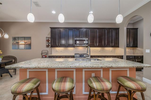 1130 GARDENSHIRE LANE, Deland, FL 32724