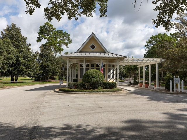 1130 GARDENSHIRE LANE, Deland, FL 32724