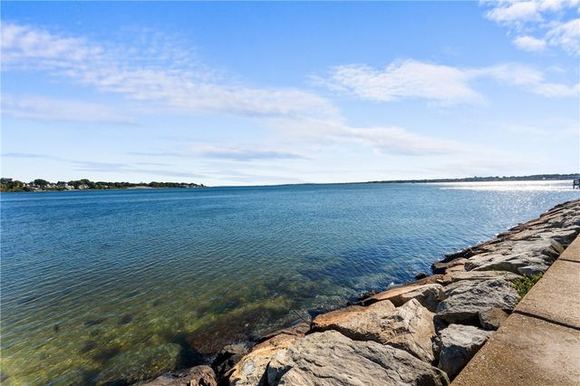 87 Bluff Street, East Providence, RI 02915