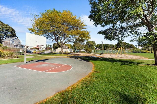 87 Bluff Street, East Providence, RI 02915