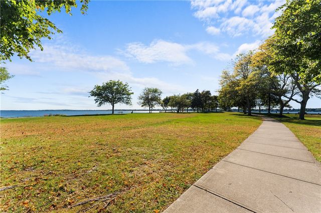 87 Bluff Street, East Providence, RI 02915