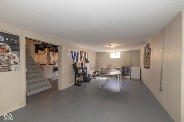 503 S 9th Avenue, Beech Grove, IN 46107