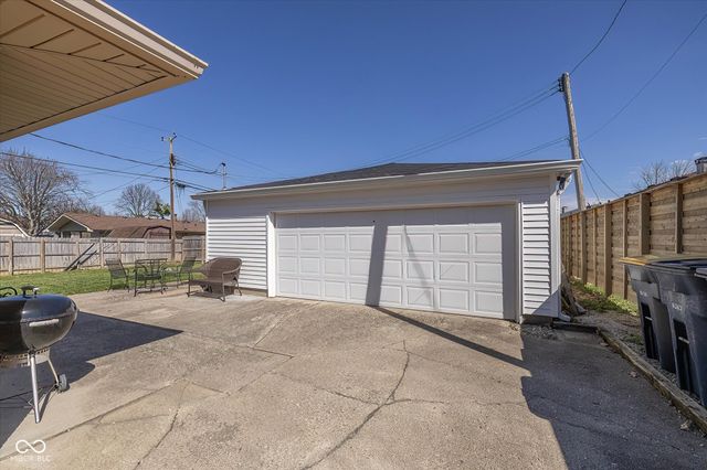 503 S 9th Avenue, Beech Grove, IN 46107