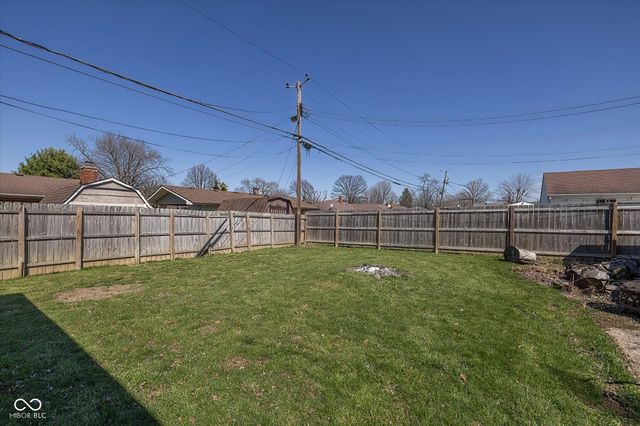 503 S 9th Avenue, Beech Grove, IN 46107