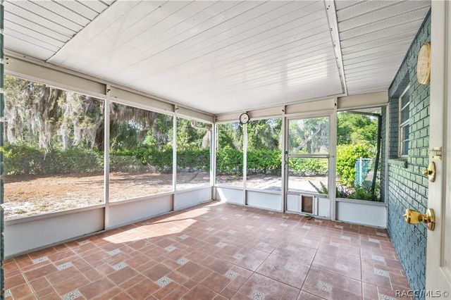 9317 E Crescent Drive, Inverness, FL 34450
