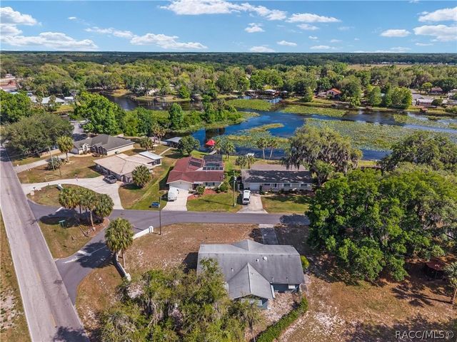 9317 E Crescent Drive, Inverness, FL 34450