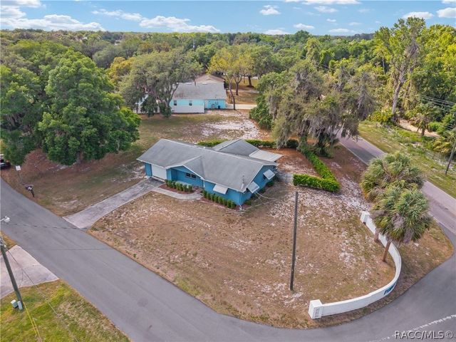 9317 E Crescent Drive, Inverness, FL 34450