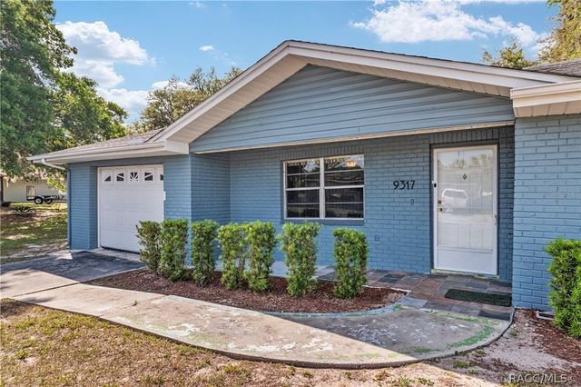 9317 E Crescent Drive, Inverness, FL 34450