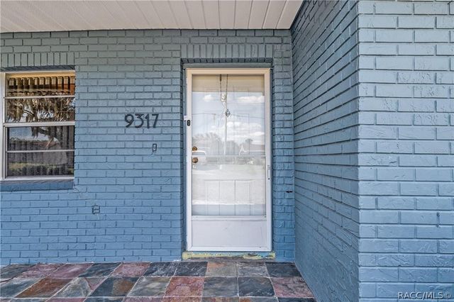 9317 E Crescent Drive, Inverness, FL 34450