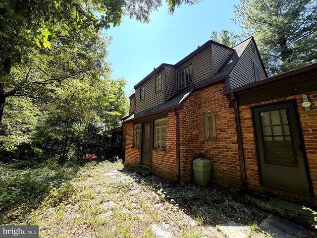 3123 MILITARY RD N, Arlington, VA 22207