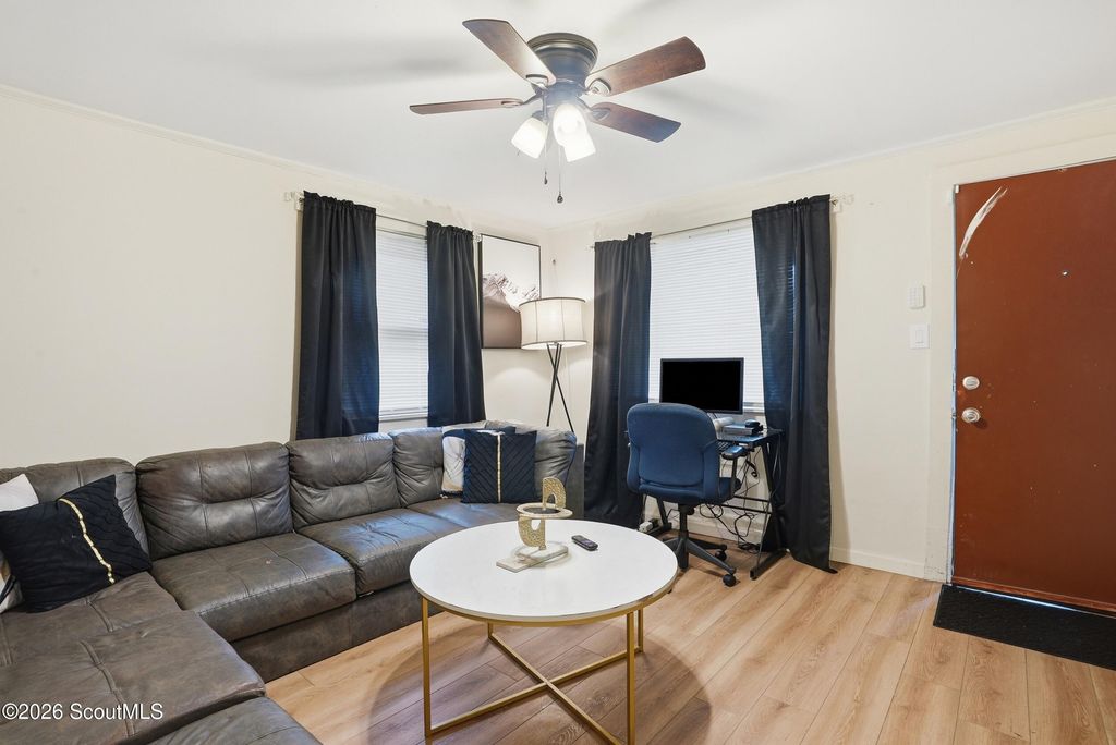 31 Lissner Avenue, Savannah, GA 31408