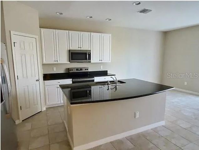 7027 TOWNE LAKE ROAD, Riverview, FL 33578