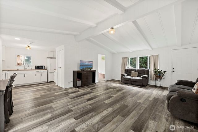 16503 Village Drive SE, Rainier, WA 98576