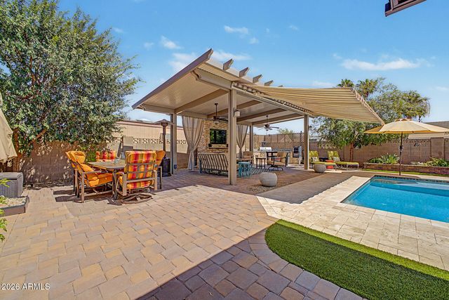 1711 E GRANDVIEW Street, Mesa, AZ 85203