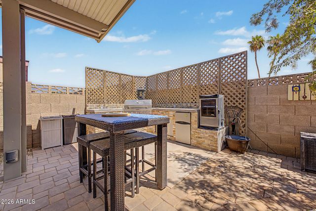 1711 E GRANDVIEW Street, Mesa, AZ 85203