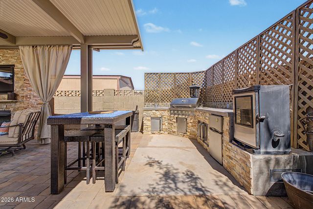 1711 E GRANDVIEW Street, Mesa, AZ 85203