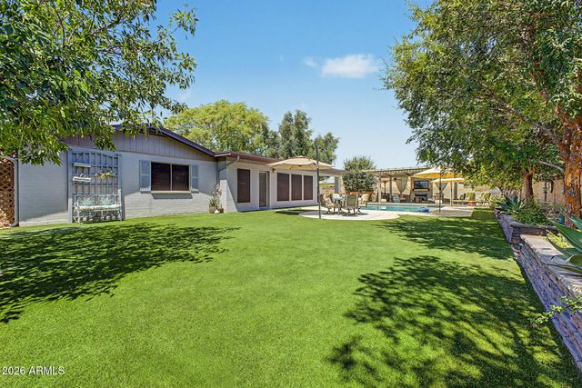 1711 E GRANDVIEW Street, Mesa, AZ 85203