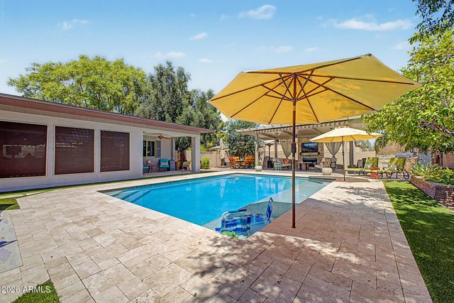 1711 E GRANDVIEW Street, Mesa, AZ 85203