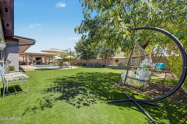 1711 E GRANDVIEW Street, Mesa, AZ 85203