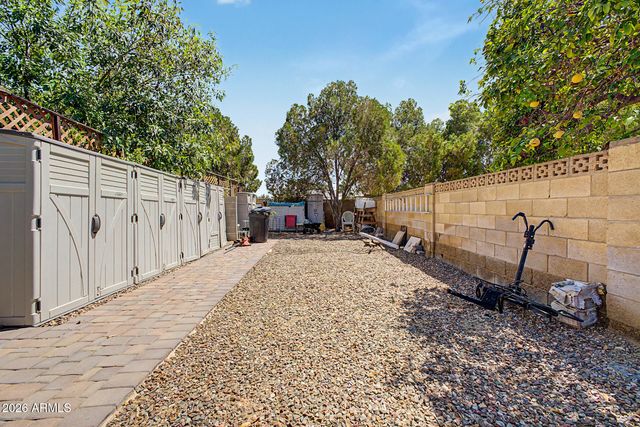1711 E GRANDVIEW Street, Mesa, AZ 85203