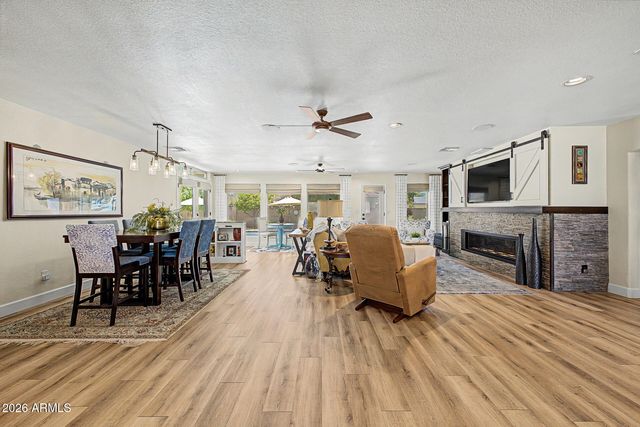 1711 E GRANDVIEW Street, Mesa, AZ 85203