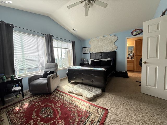 815 OLD COUNTY Rd 5, Brookings, OR 97415