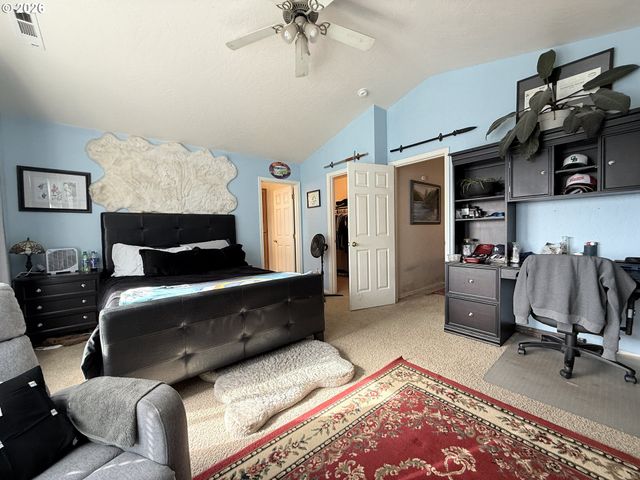815 OLD COUNTY Rd 5, Brookings, OR 97415