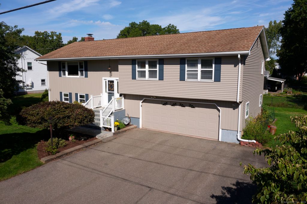 31 Amherst Street, Wethersfield, CT 06109