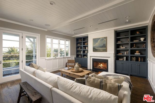 4830 Los Feliz Boulevard, Los Angeles, CA 90027