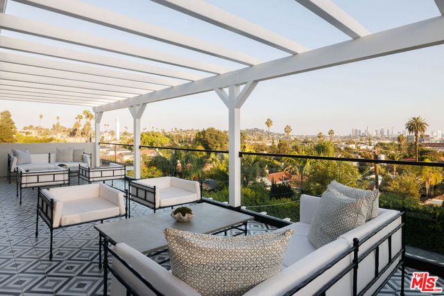4830 Los Feliz Boulevard, Los Angeles, CA 90027