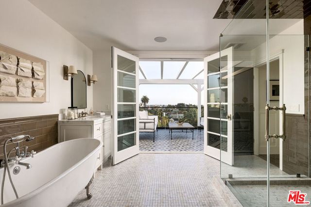4830 Los Feliz Boulevard, Los Angeles, CA 90027