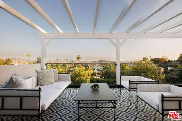 4830 Los Feliz Boulevard, Los Angeles, CA 90027