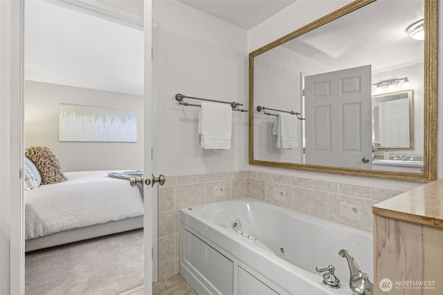 4829 102nd Place SW, Mukilteo, WA 98275