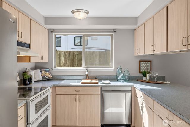 4829 102nd Place SW, Mukilteo, WA 98275