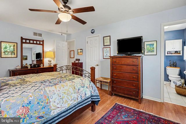 1204 FLEETWOOD DR, Carlisle, PA 17013