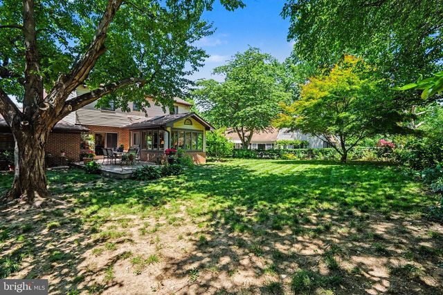 1204 FLEETWOOD DR, Carlisle, PA 17013