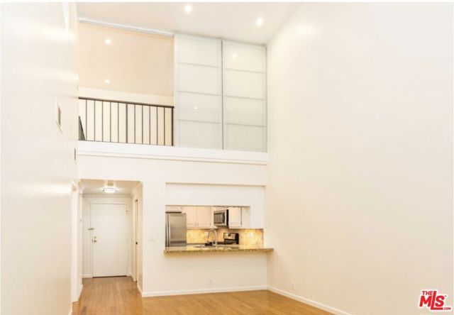 8675 Falmouth Avenue 315, Los Angeles, CA 90293