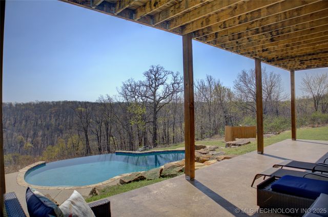 21275 N Javine Hill Road, Skiatook, OK 74070