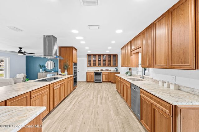 136 14th Avenue, Indialantic, FL 32903
