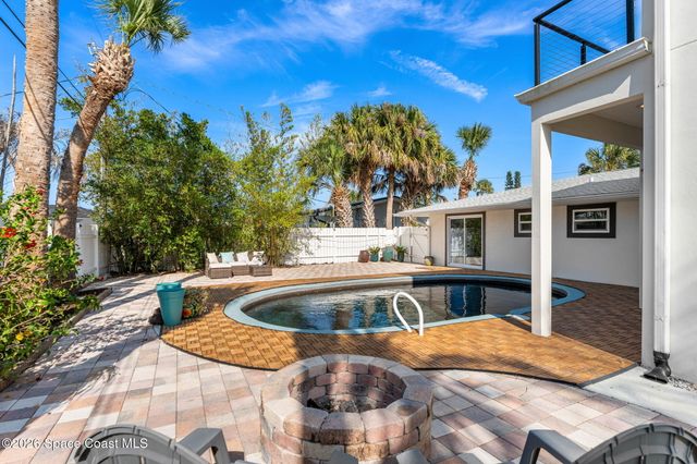 136 14th Avenue, Indialantic, FL 32903