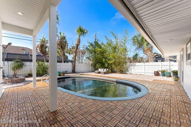 136 14th Avenue, Indialantic, FL 32903