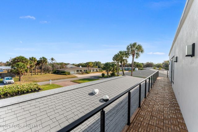 136 14th Avenue, Indialantic, FL 32903